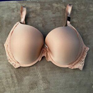 NWT  VICTORIA SECRET SIZE 34 DD BRA  SEASHELL COLOR  SOLD OUT